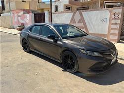 تۆیۆتا کامری